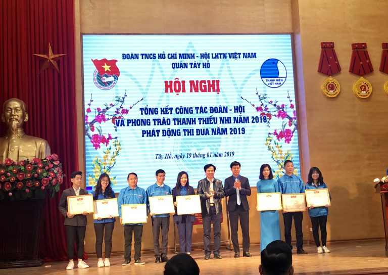 ĐOÀN TNCS HỒ CHÍ MINH VÀ HỘI LIÊN HIỆP THANH NIÊN TRƯỜNG THPT CHU VĂN AN TIẾP TỤC GIỮ VỮNG THÀNH TÍCH NỔI BẬT TRONG NĂM 2018