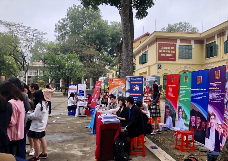 CHƯƠNG TRÌNH HỘI THẢO ĐỒNG HÀNH CÙNG MÙA THI NĂM 2019