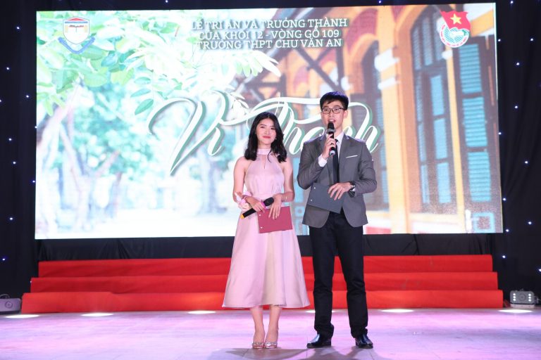 Học sinh THPT Chu Văn An cháy hết mình trong đêm nhạc lễ tri ân và trưởng thành