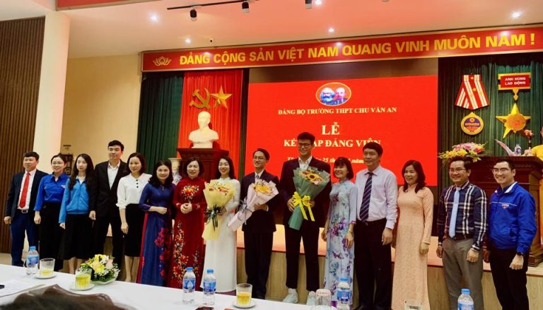 ‘Ngôi trường trăm tuổi’ có học sinh đầu tiên được kết nạp Đảng