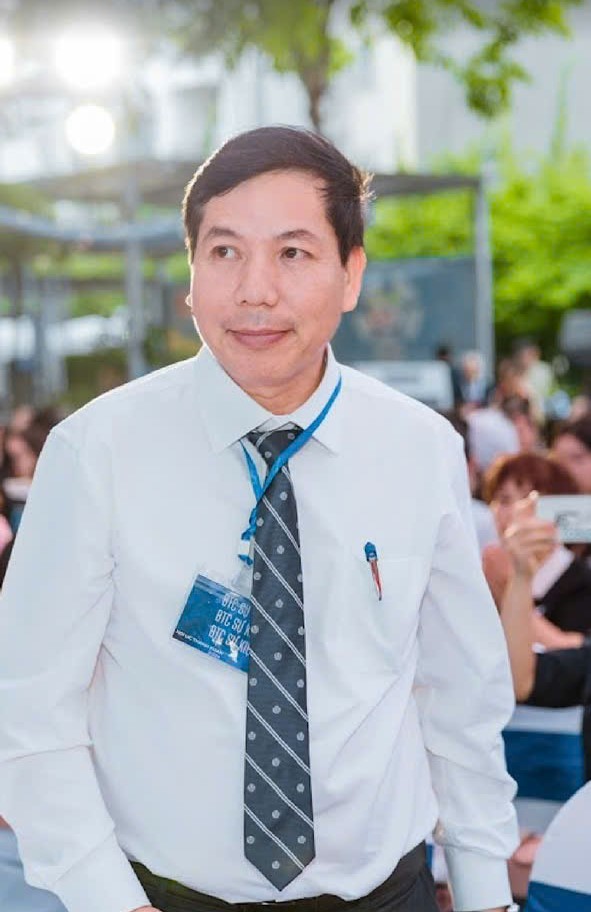 Thầy giáo Nguyễn Tuấn Khanh - Phó Hiệu trưởng